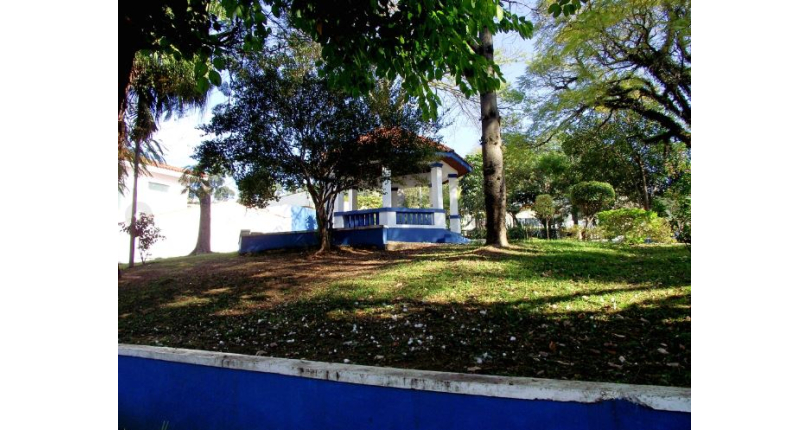 Belo Sobrado à venda na Vila Fiat Lux na Rua Rudi Schaly, 