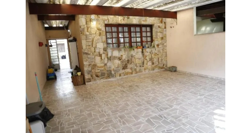 Belo Sobrado à venda na Vila Fiat Lux na Rua Rudi Schaly, 