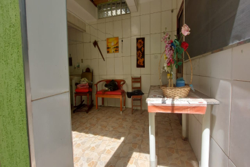 Oportunidade: Bom Sobrado à venda no Jardim Santo Elias na Rua Ernesto Moreira Maia