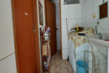 Oportunidade: Bom Sobrado à venda no Jardim Santo Elias na Rua Ernesto Moreira Maia