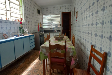 Oportunidade: Bom Sobrado à venda no Jardim Santo Elias na Rua Ernesto Moreira Maia