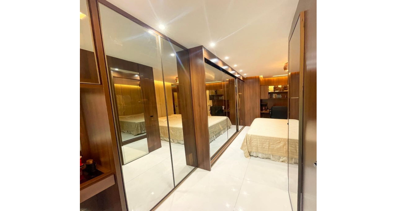 Belo Sobrado à venda no Jardim São João (Jaraguá) na Rua Sítio dos Moreiras