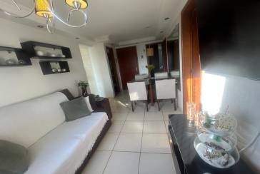 Lindo Apartamento à venda na Vila Guedes na Rua Martinho do Amaral 101, no Condomínio Edifício Safira 