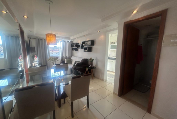 Lindo Apartamento à venda na Vila Guedes na Rua Martinho do Amaral 101, no Condomínio Edifício Safira 