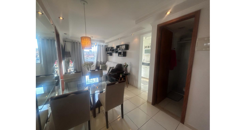 Lindo Apartamento à venda na Vila Guedes na Rua Martinho do Amaral 101, no Condomínio Edifício Safira 