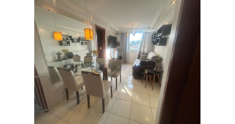 Lindo Apartamento à venda na Vila Guedes na Rua Martinho do Amaral 101, no Condomínio Edifício Safira 