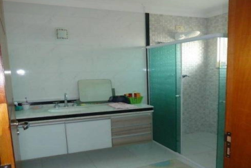 Sobrado à venda no Parque São Domingos na Rua Homero Sales 