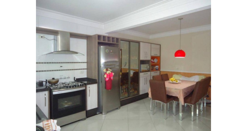 Sobrado à venda no Parque São Domingos na Rua Homero Sales 