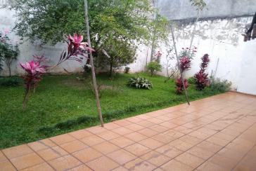 Casa Térrea Isolada Estilosa á venda no Jardim Marisa na Rua José Soeiro de Vaz