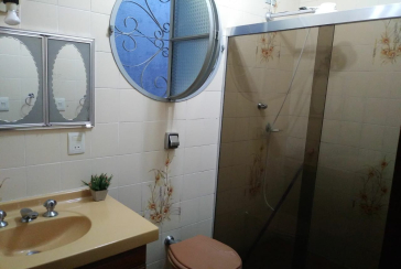 Casa Térrea Isolada Estilosa á venda no Jardim Marisa na Rua José Soeiro de Vaz