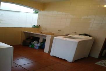 Casa Térrea Isolada Estilosa á venda no Jardim Marisa na Rua José Soeiro de Vaz