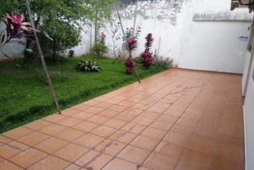 Casa Térrea Isolada Estilosa á venda no Jardim Marisa na Rua José Soeiro de Vaz