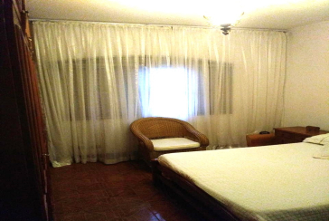 Casa Térrea Isolada Estilosa á venda no Jardim Marisa na Rua José Soeiro de Vaz