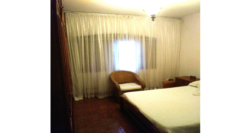 Casa Térrea Isolada Estilosa á venda no Jardim Marisa na Rua José Soeiro de Vaz