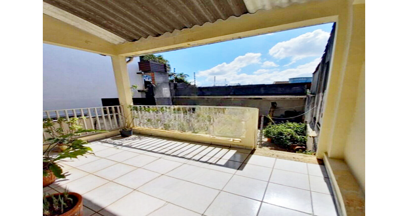 Casa à venda Rua Adele Zarzur, Jardim São José (Zona Norte) - Imóveis à Venda
