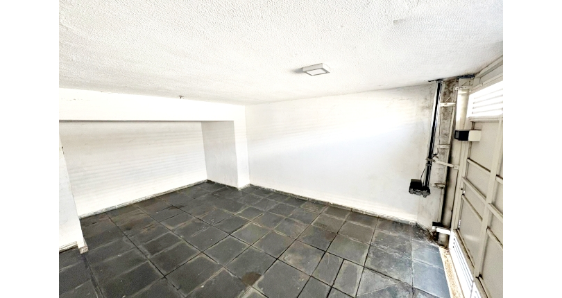 Casa à venda Rua Adele Zarzur, Jardim São José (Zona Norte) - Imóveis à Venda