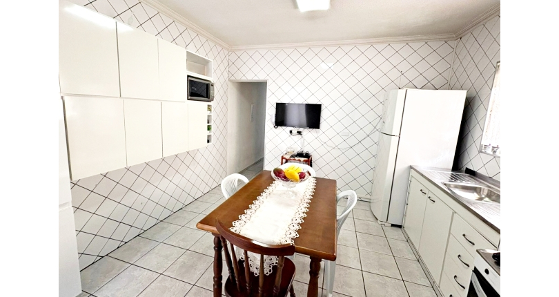 Casa à venda Rua Adele Zarzur, Jardim São José (Zona Norte) - Imóveis à Venda