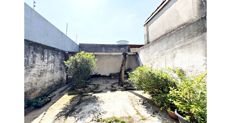 Casa à venda Rua Adele Zarzur, Jardim São José (Zona Norte) - Imóveis à Venda