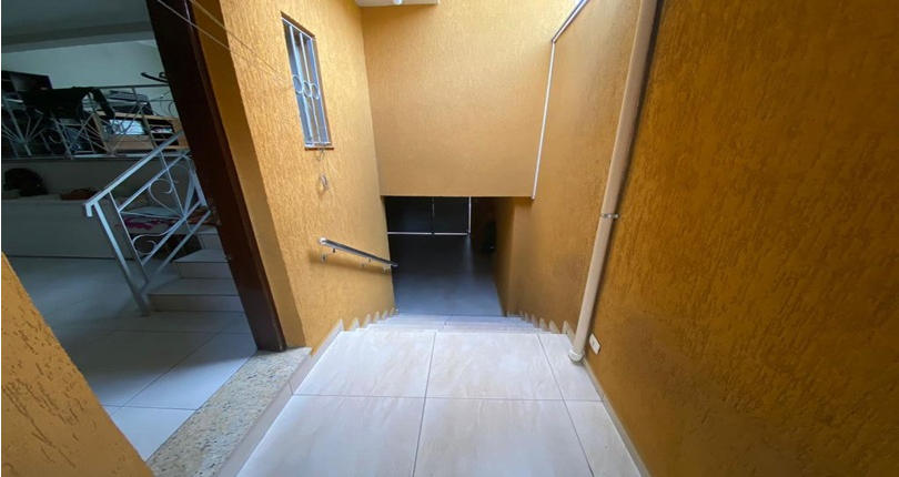 Bom Sobrado à venda no Jardim Líbano na Rua João de Almeida Silva