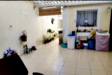 Belo Sobrado à venda no Conjunto Residencial Vista Verde na Rua Desembargador Vicente Sabino Júnior,