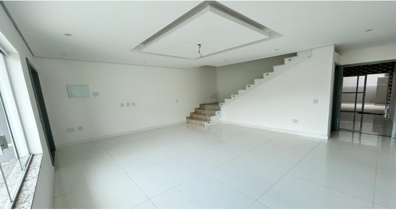 Sobrado à venda Travessa Oceano Glacial Ártico, 29, Vila Pereira Barreto - Imóveis à Venda