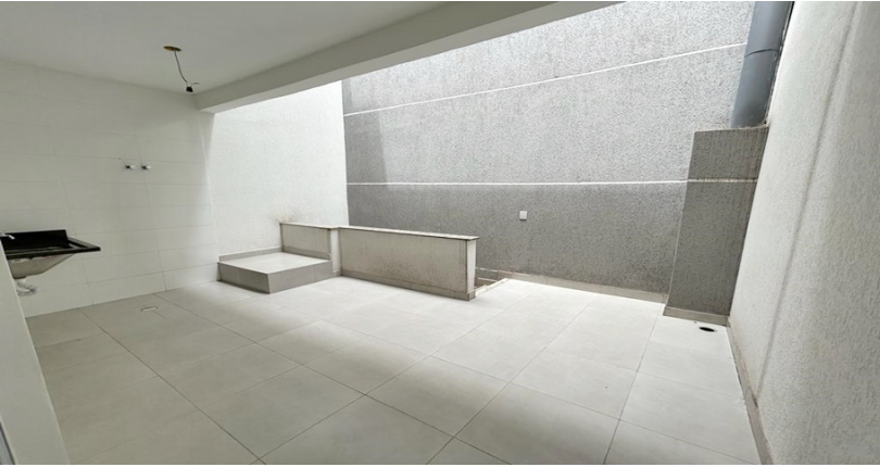 Sobrado à venda Travessa Oceano Glacial Ártico, 29, Vila Pereira Barreto - Imóveis à Venda