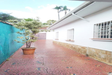 Bela Casa à venda na Bela Aliança na Rua Cordilheiras