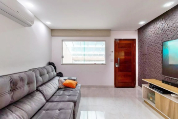 Belo Sobrado à venda no Parque Maria Domitila na Rua José Teodoro Vieira 