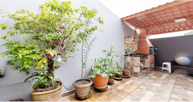 Belo Sobrado à venda no Parque Maria Domitila na Rua José Teodoro Vieira 