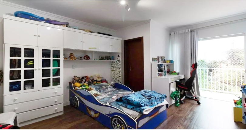 Belo Sobrado à venda no Parque Maria Domitila na Rua José Teodoro Vieira 