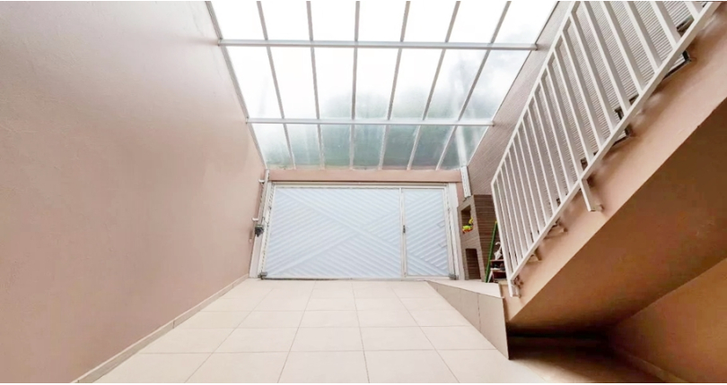 Belo Sobrado à venda no Parque Maria Domitila na Rua José Teodoro Vieira 