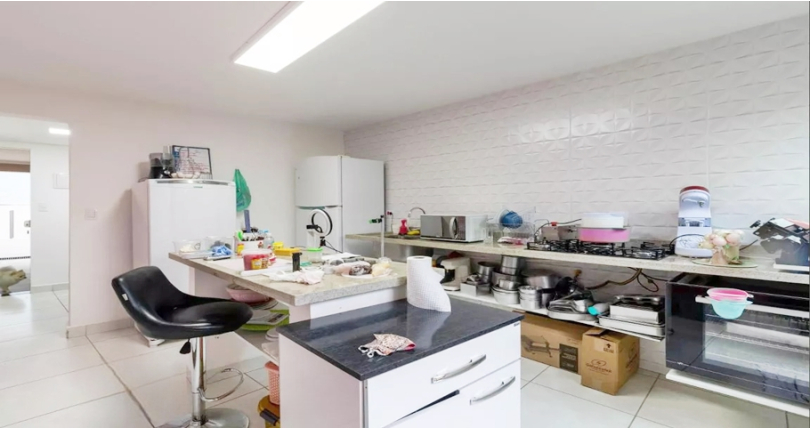 Belo Sobrado à venda no Parque Maria Domitila na Rua José Teodoro Vieira 