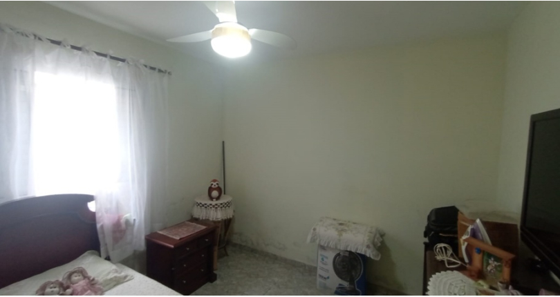 Casa assobradada à venda na Vila Guedes na Rua Maria Julieta Drummond de Andrade,