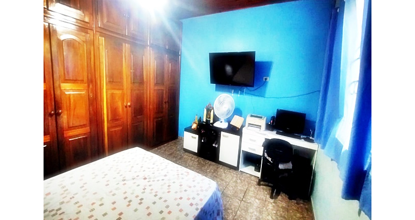 Casa à venda na Vila Guedes na Rua José da Costa Ramos