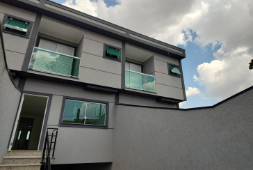 Sobrado novo à venda no Jardim São José (Zona Norte) na Rua Doutor João Toniolo 570