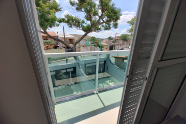 Sobrado novo à venda no Jardim São José (Zona Norte) na Rua Doutor João Toniolo 578,