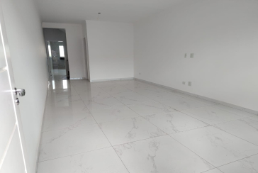 Sobrado novo à venda no Jardim São José (Zona Norte) na Rua Doutor João Toniolo 578,