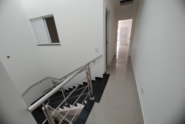 Sobrado novo à venda no Jardim São José (Zona Norte) na Rua Doutor João Toniolo 578,