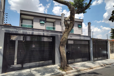 Sobrado novo à venda no Jardim São José (Zona Norte) na Rua Doutor João Toniolo 578,