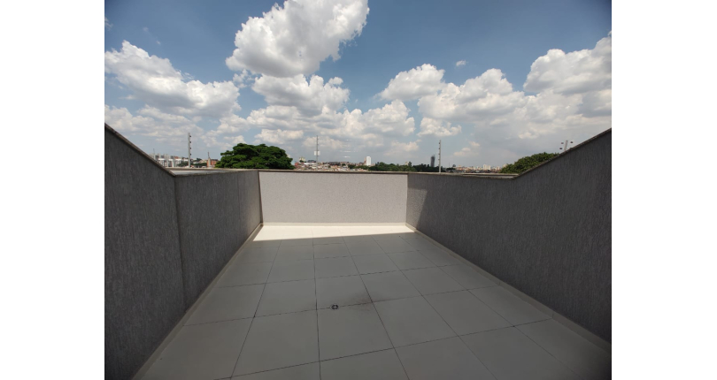 Sobrado novo à venda no Jardim São José (Zona Norte) na Rua Doutor João Toniolo 578,