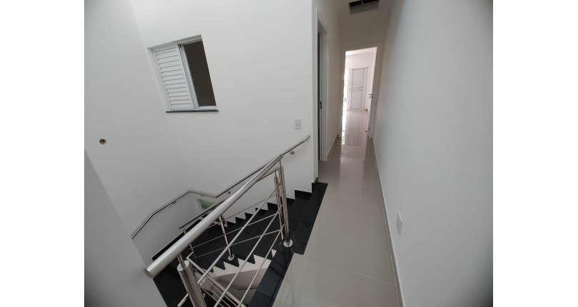 Sobrado novo à venda no Jardim São José (Zona Norte) na Rua Doutor João Toniolo 578,