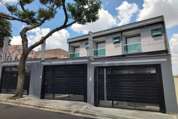 Sobrado novo à venda no Jardim São José (Zona Norte) na Rua Doutor João Toniolo 574