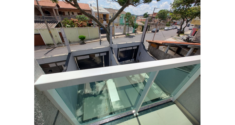 Sobrado novo à venda no Jardim São José (Zona Norte) na Rua Doutor João Toniolo 574