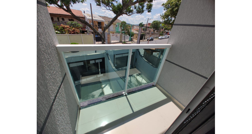 Sobrado novo à venda no Jardim São José (Zona Norte) na Rua Doutor João Toniolo 574