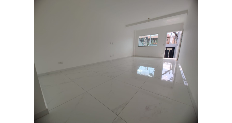 Sobrado novo à venda no Jardim São José (Zona Norte) na Rua Doutor João Toniolo 574