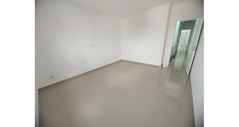 Sobrado novo à venda no Jardim São José (Zona Norte) na Rua Doutor João Toniolo 574