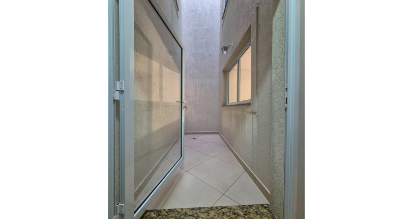 Sobrado à venda Rua Oclézio Dias, City Recanto Anastácio - Imóveis à Venda