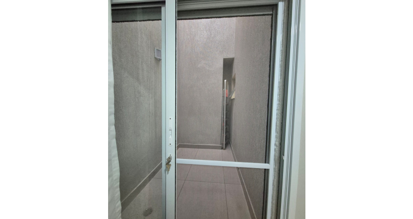 Sobrado à venda Rua Oclézio Dias, City Recanto Anastácio - Imóveis à Venda