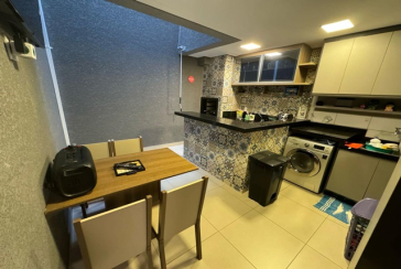 Sobrado à venda na Vila Comercial na Rua Banabuiú