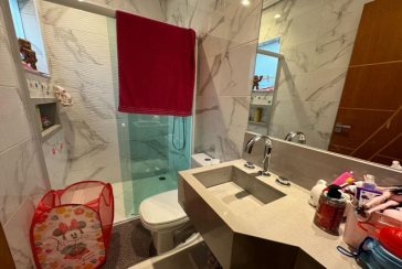 Sobrado à venda na Vila Comercial na Rua Banabuiú